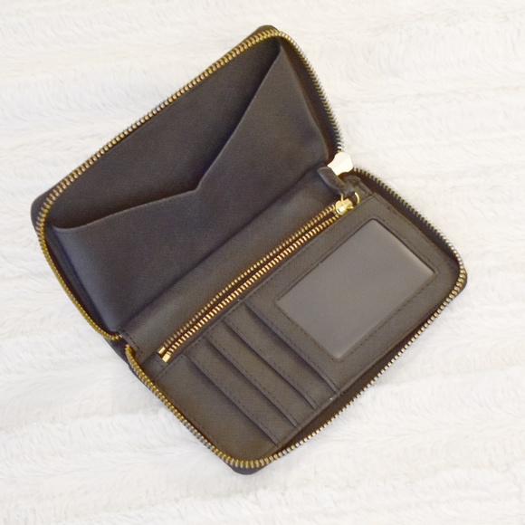 Black Fossil Leather Wallet - Picture 3 of 3